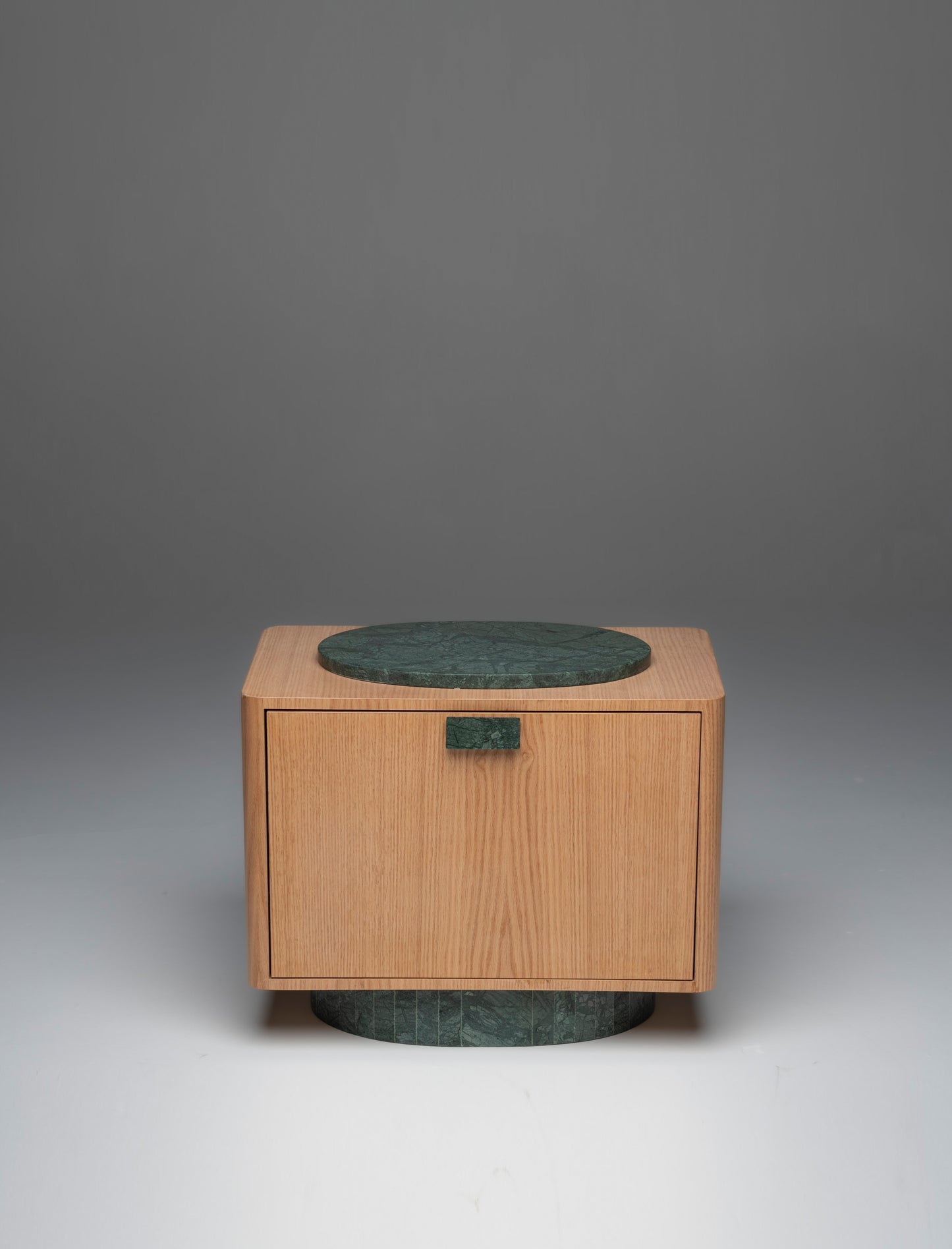 Quadrata | Mesa de cabeceira